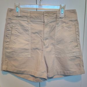 GAP Ladies Khaki Shorts Size 10 Tall